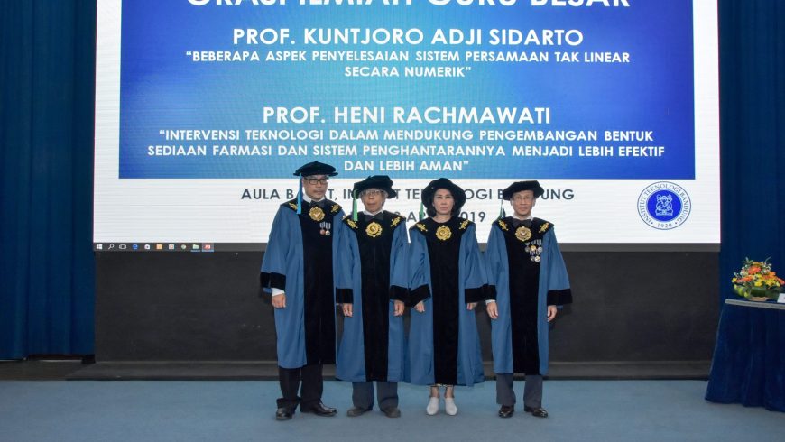 Orasi Ilmiah Guru Besar ITB Prof. Kuntjoro Adji Sidarto dan Prof. Heni Rachmawati